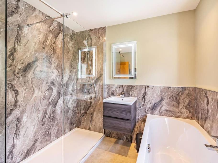 Northdene - 5 Star Lake District Cottage Кокермут Экстерьер фото